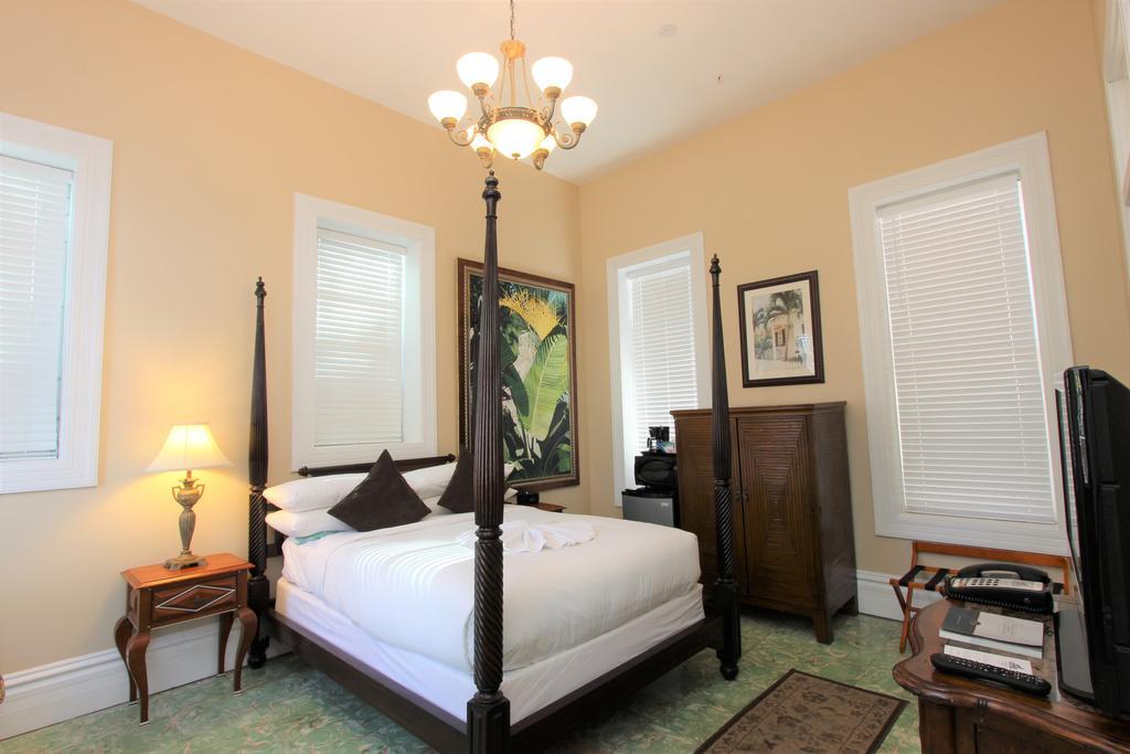 Southernmost House Hotel (Adults Only) Ки-Уэст Экстерьер фото