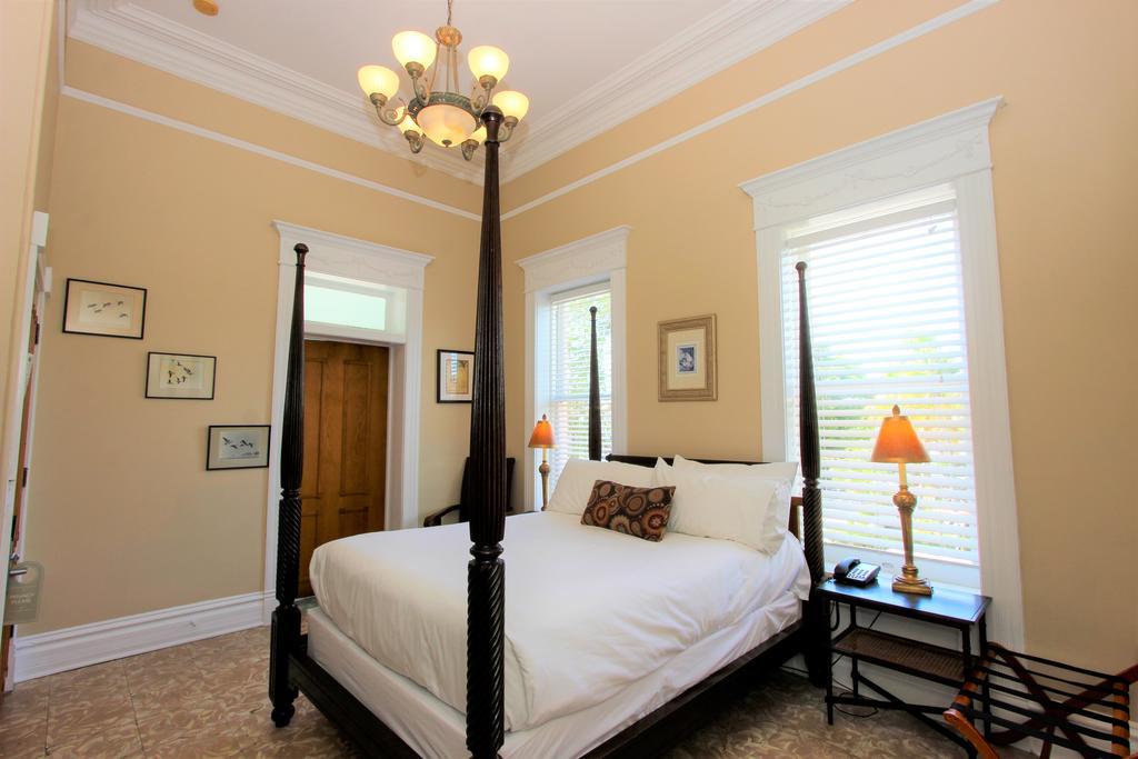 Southernmost House Hotel (Adults Only) Ки-Уэст Экстерьер фото